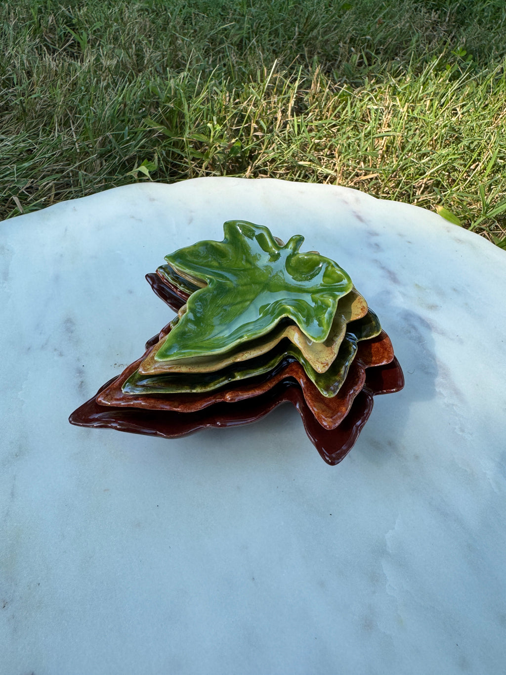 5 piece Nestling Leaf Trays