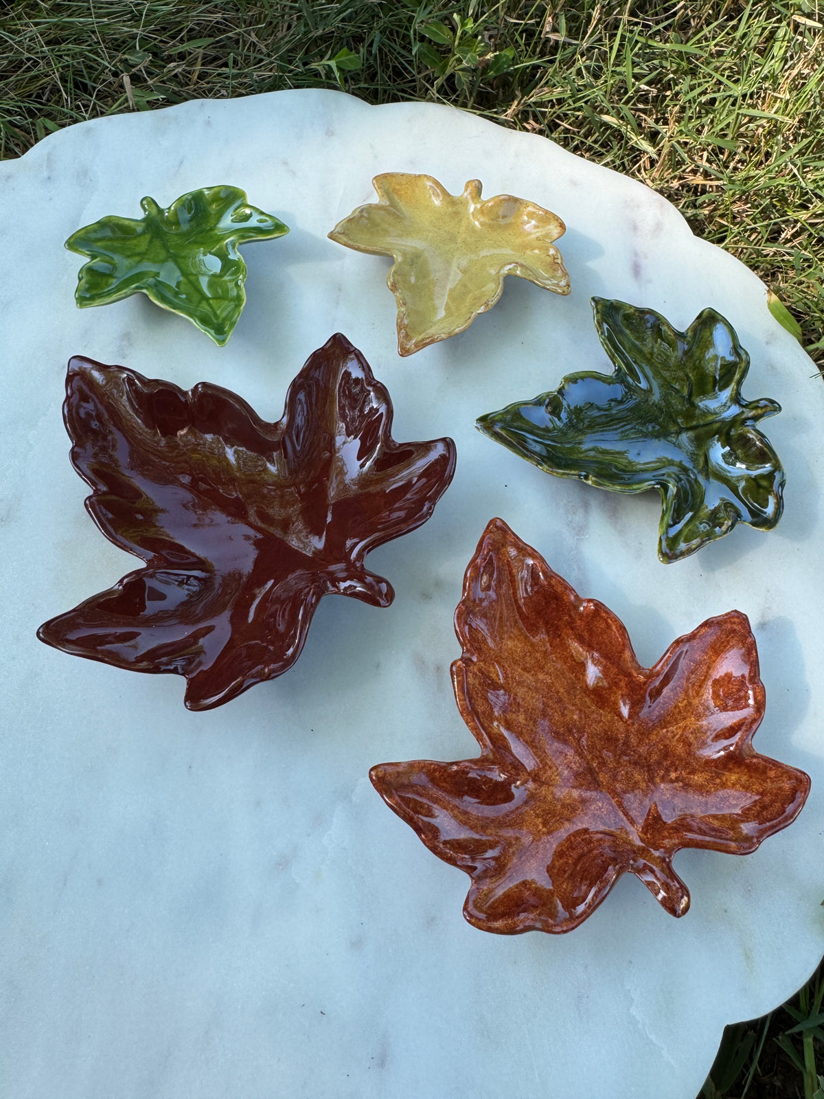 5 piece Nestling Leaf Trays