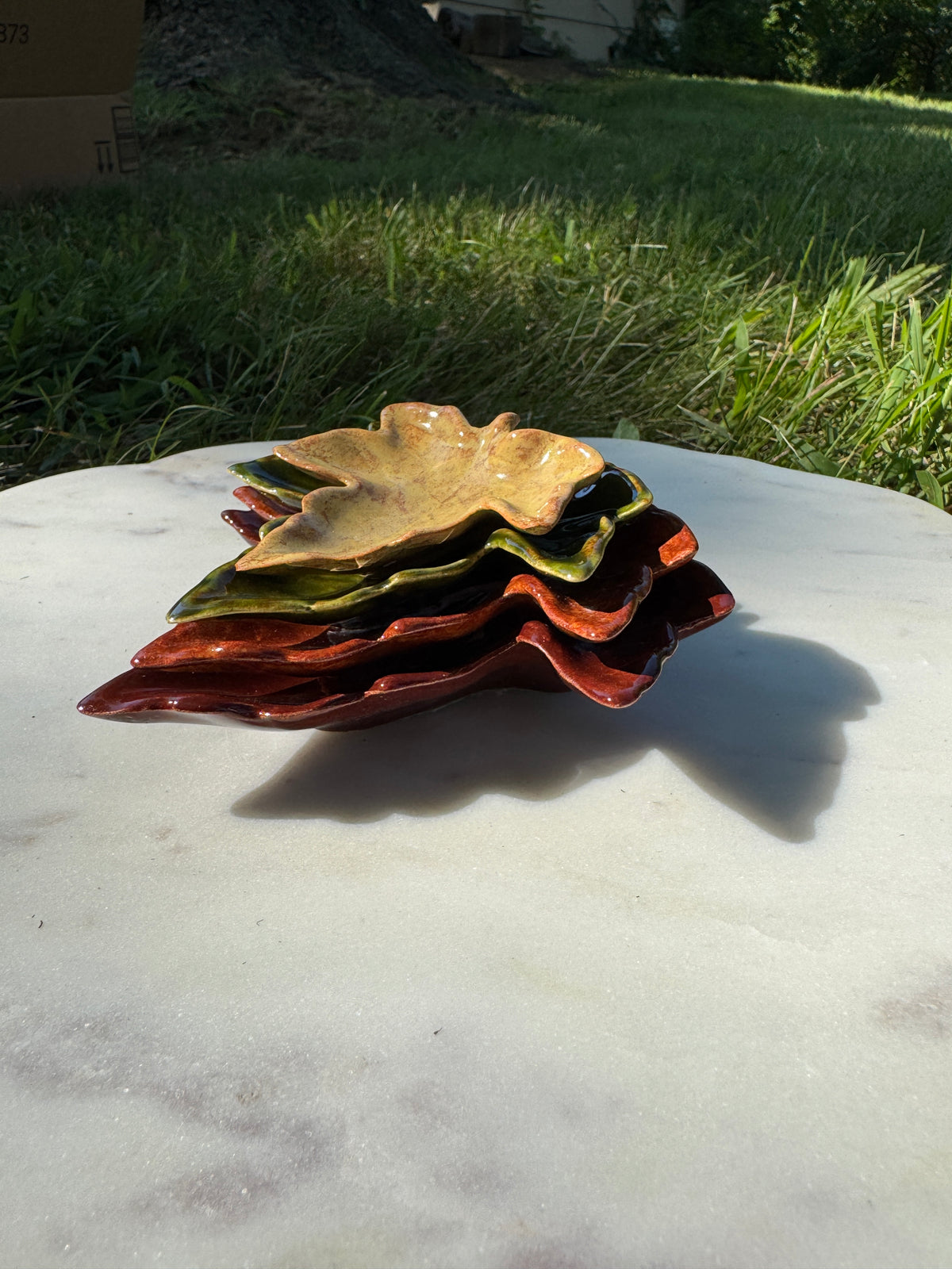 4 piece Nestling Leaf Trays