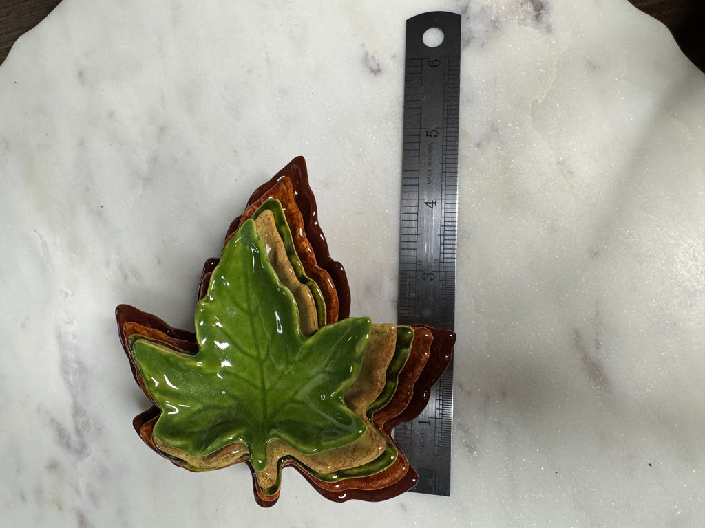 5 piece Nestling Leaf Trays