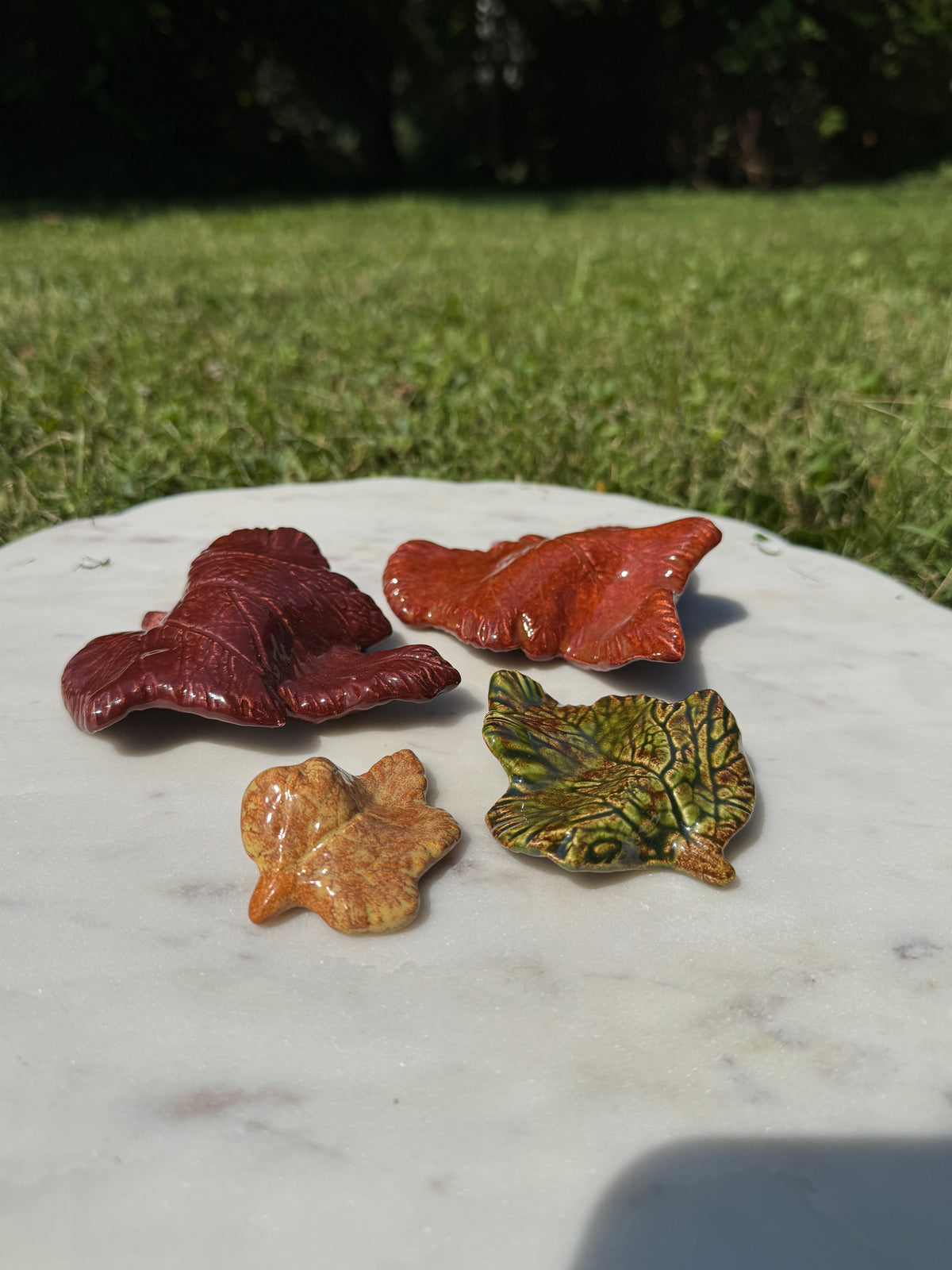 4 piece Leaf decorations